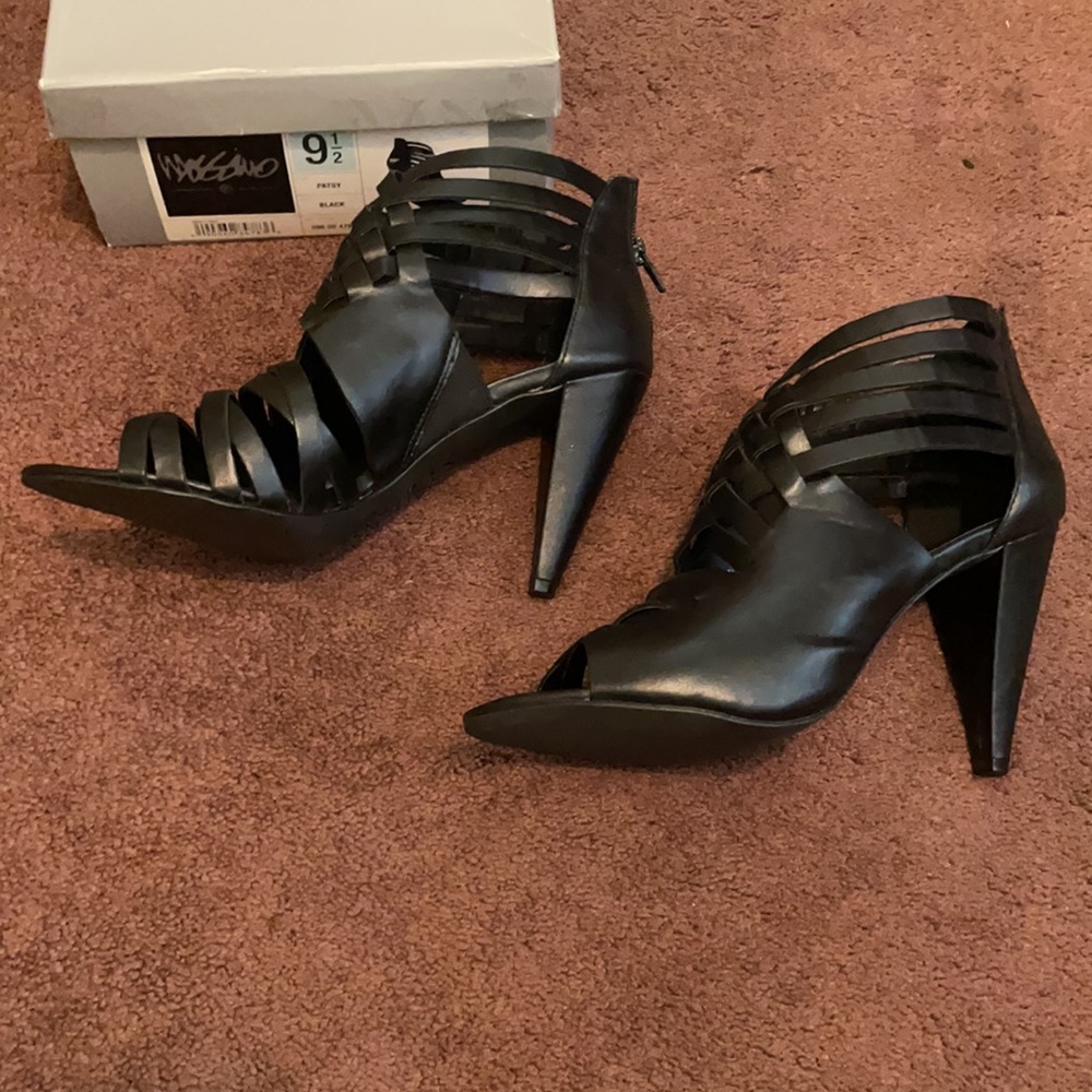 zip back booties - Picture 2 of 4